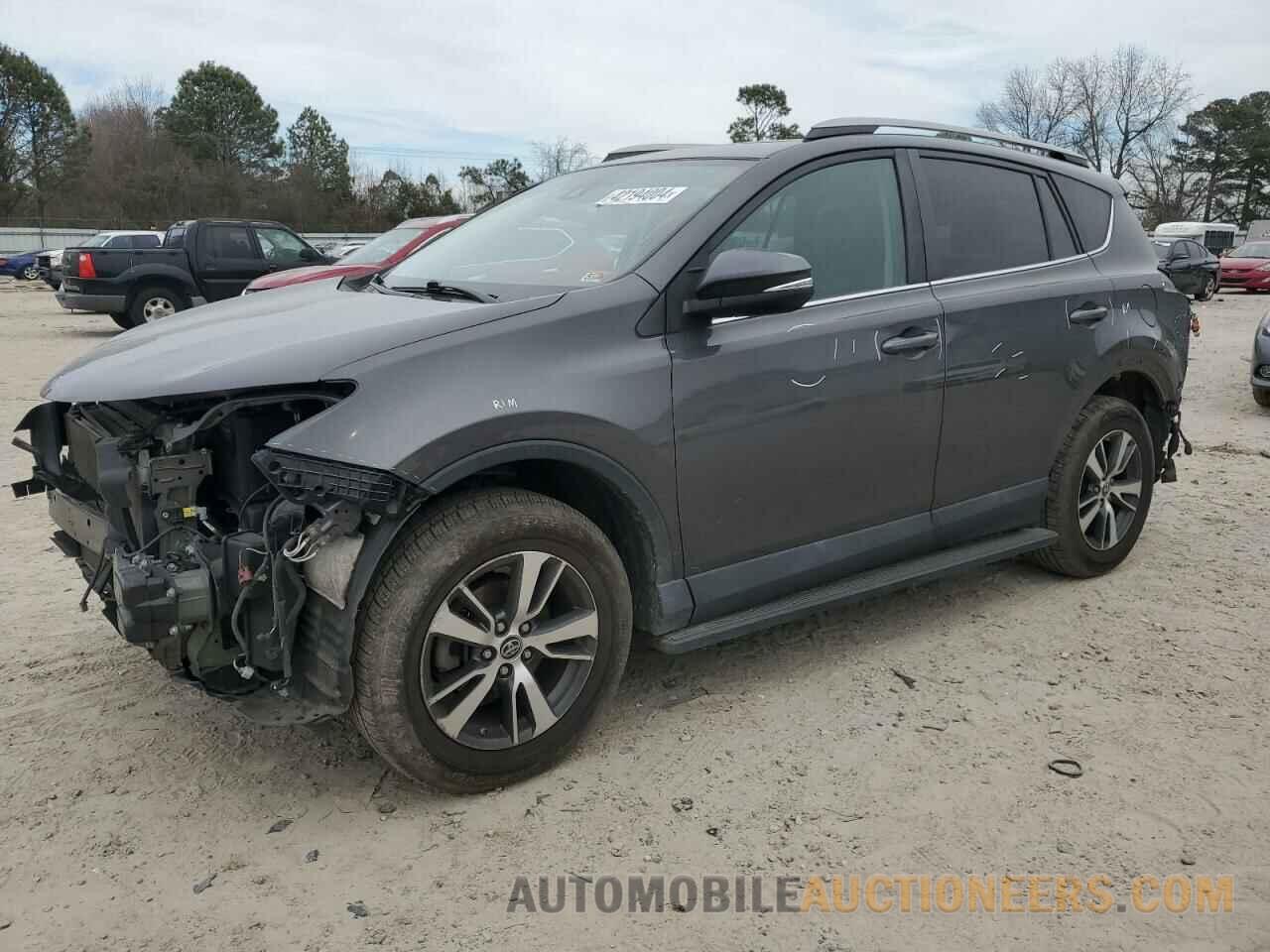 2T3RFREV6JW752121 TOYOTA RAV4 2018