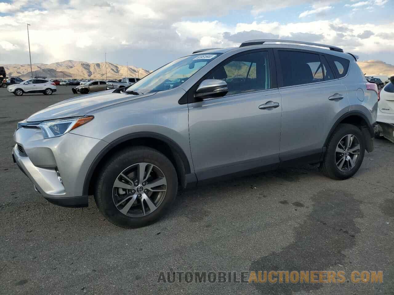 2T3RFREV6JW791193 TOYOTA RAV4 2018