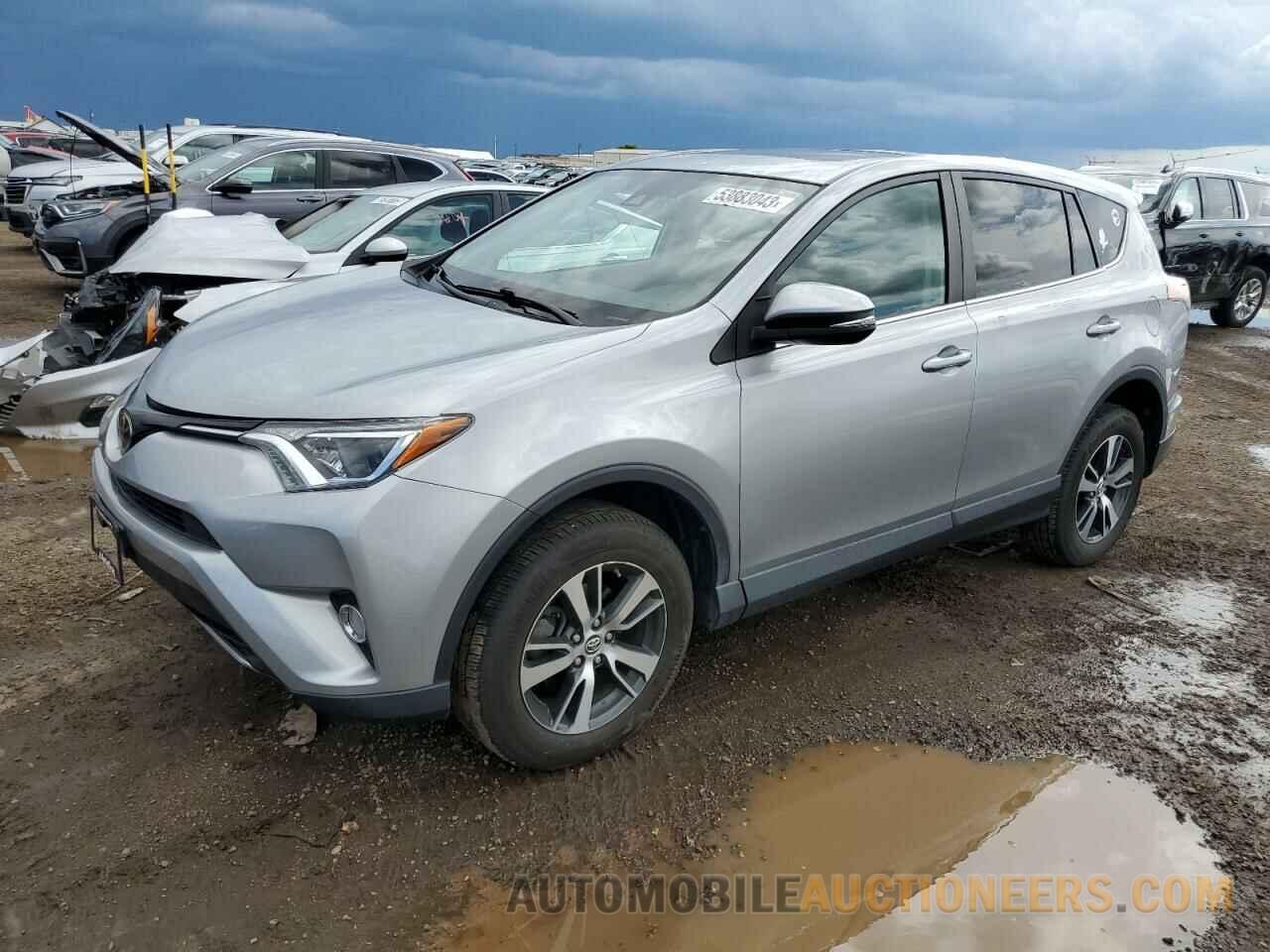 2T3RFREV6JW815279 TOYOTA RAV4 2018