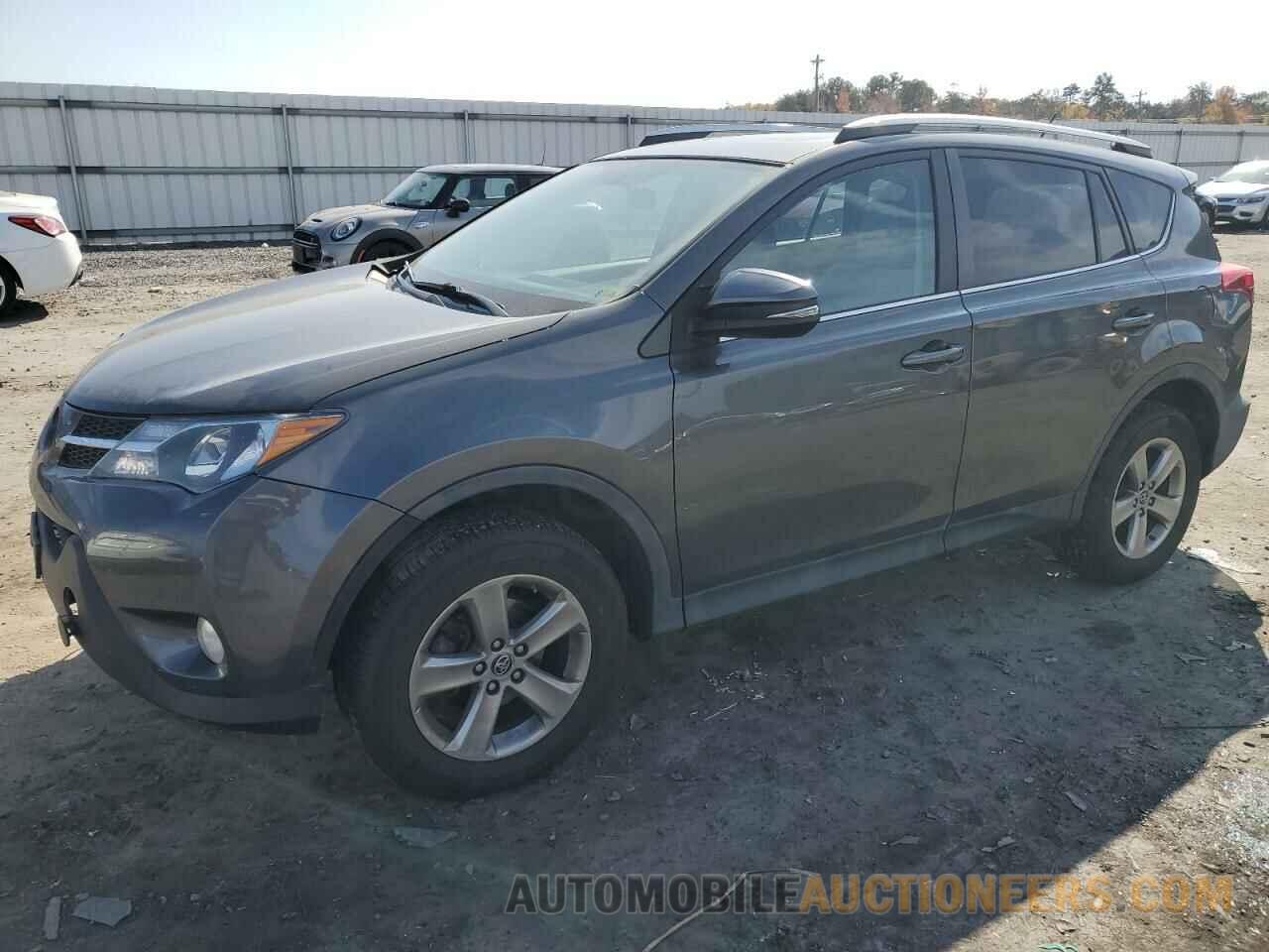 2T3RFREV7FW377735 TOYOTA RAV4 2015