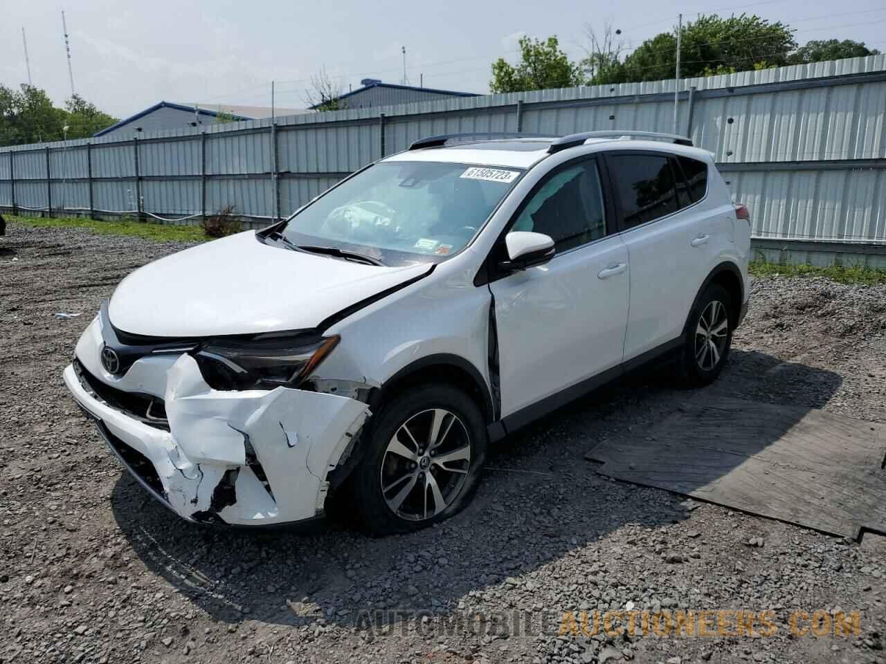 2T3RFREV7HW620186 TOYOTA RAV4 2017