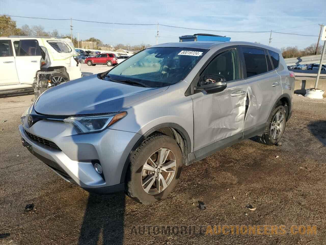 2T3RFREV7JW705647 TOYOTA RAV4 2018