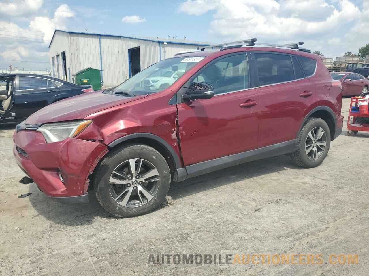 2T3RFREV7JW705860 TOYOTA RAV4 2018