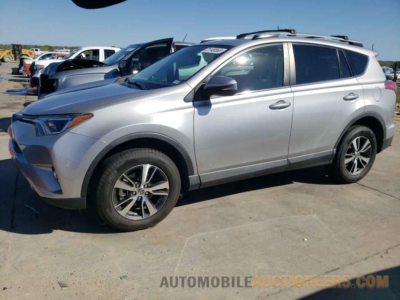 2T3RFREV7JW706426 TOYOTA RAV4 2018