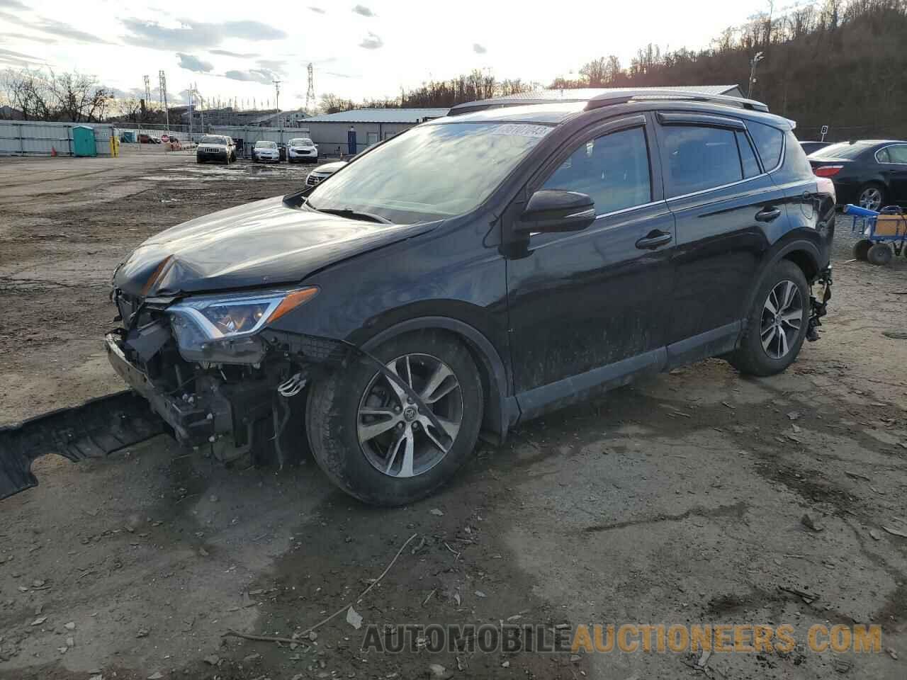 2T3RFREV7JW714459 TOYOTA RAV4 2018