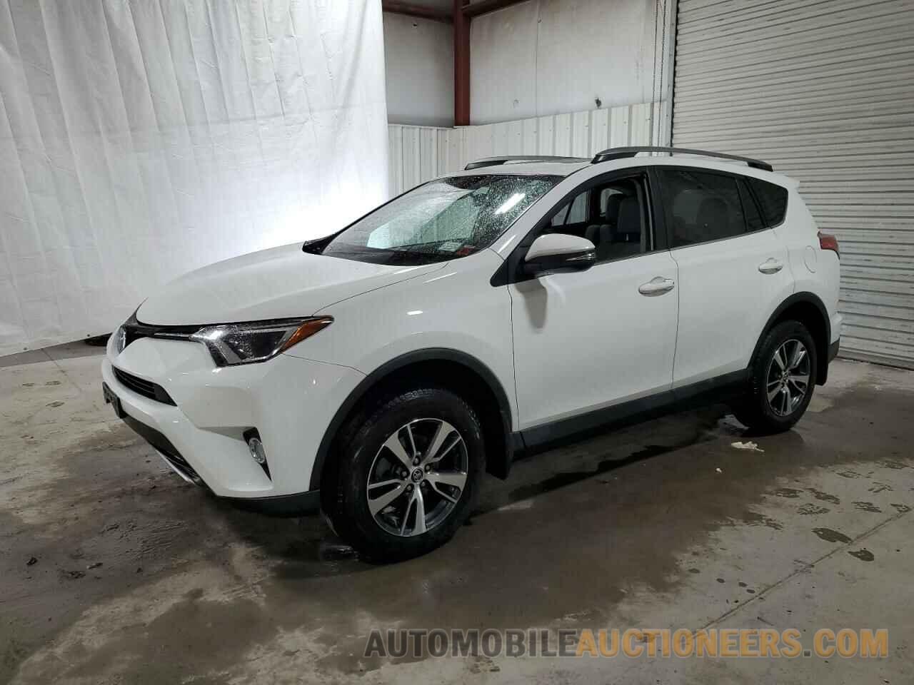 2T3RFREV7JW748661 TOYOTA RAV4 2018