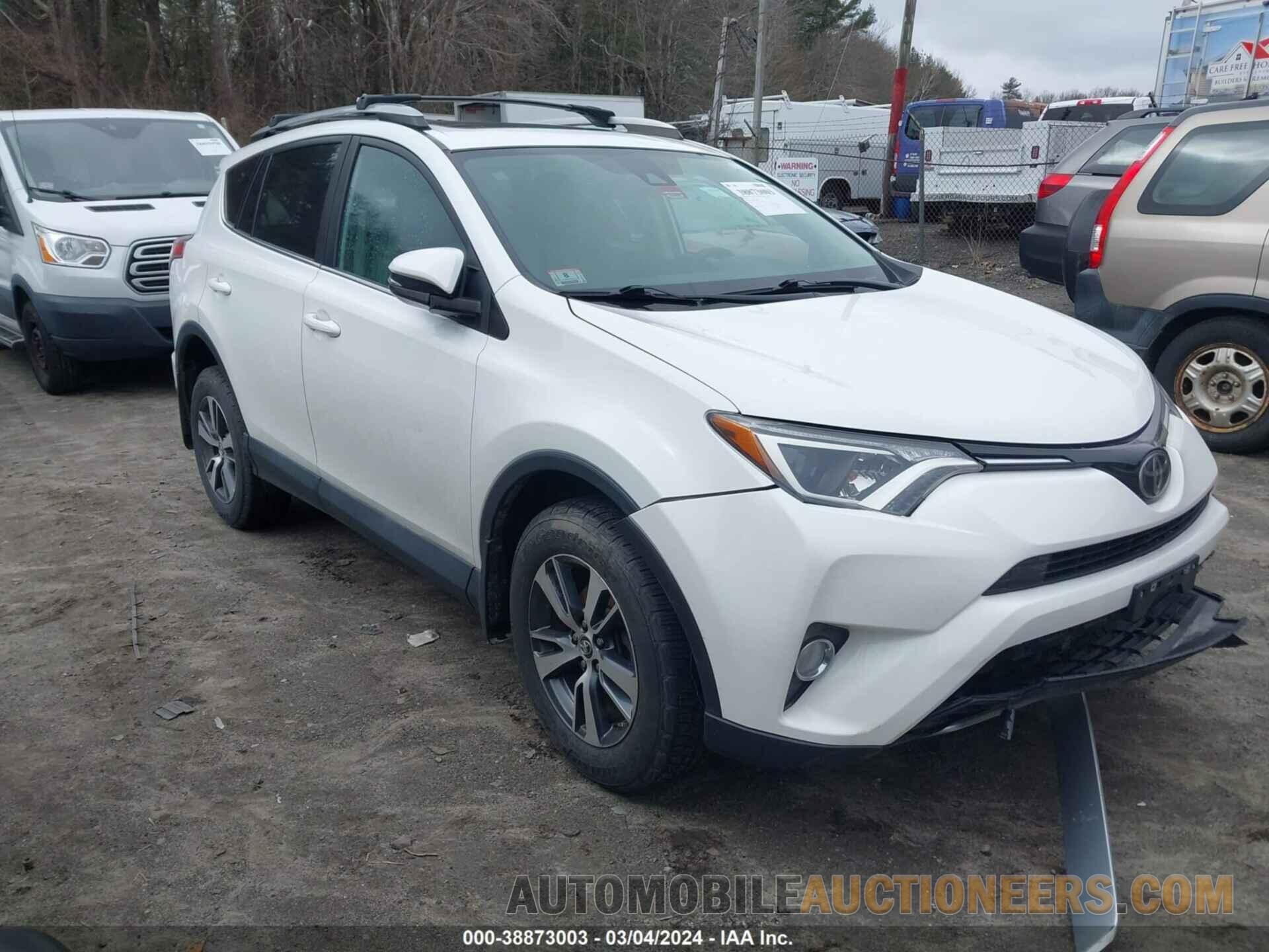 2T3RFREV7JW757974 TOYOTA RAV4 2018