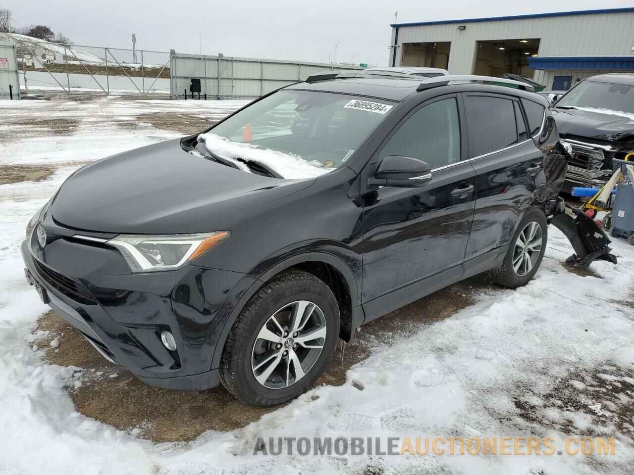 2T3RFREV7JW778212 TOYOTA RAV4 2018