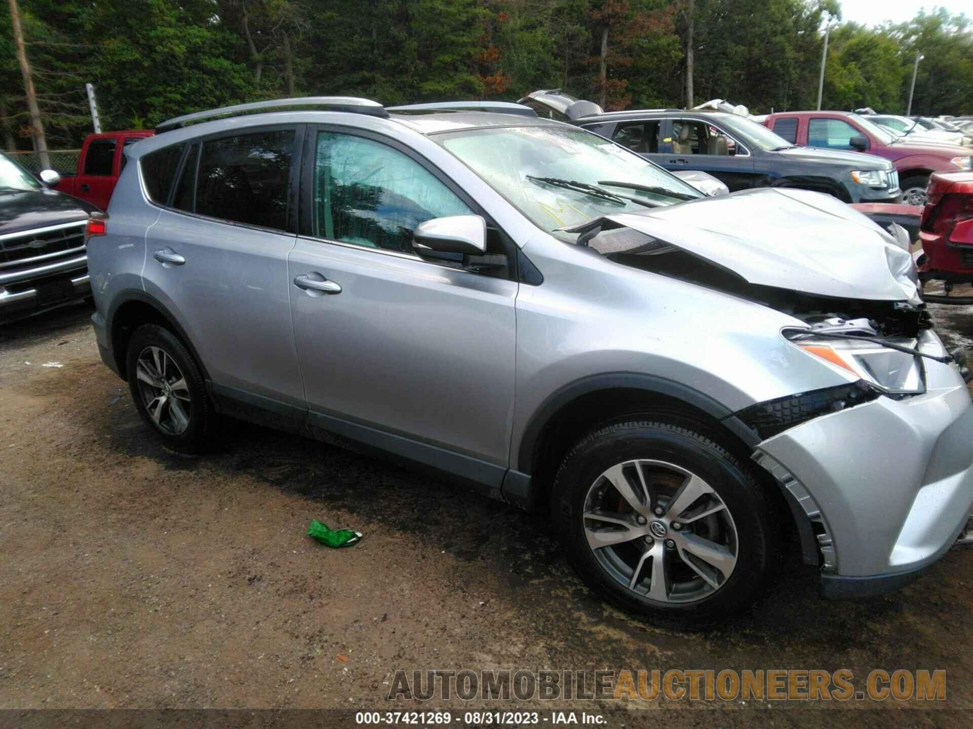 2T3RFREV7JW802072 TOYOTA RAV4 2018