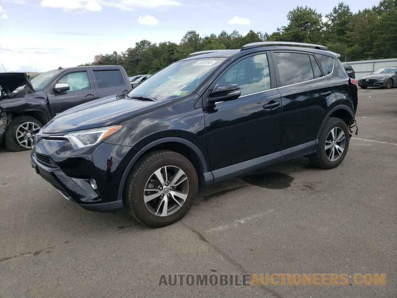 2T3RFREV7JW828106 TOYOTA RAV4 2018