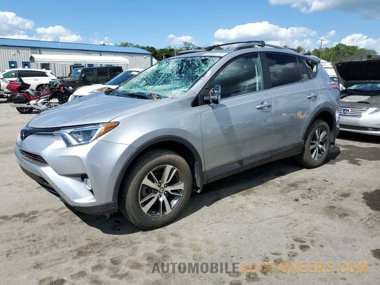 2T3RFREV7JW831426 TOYOTA RAV4 2018