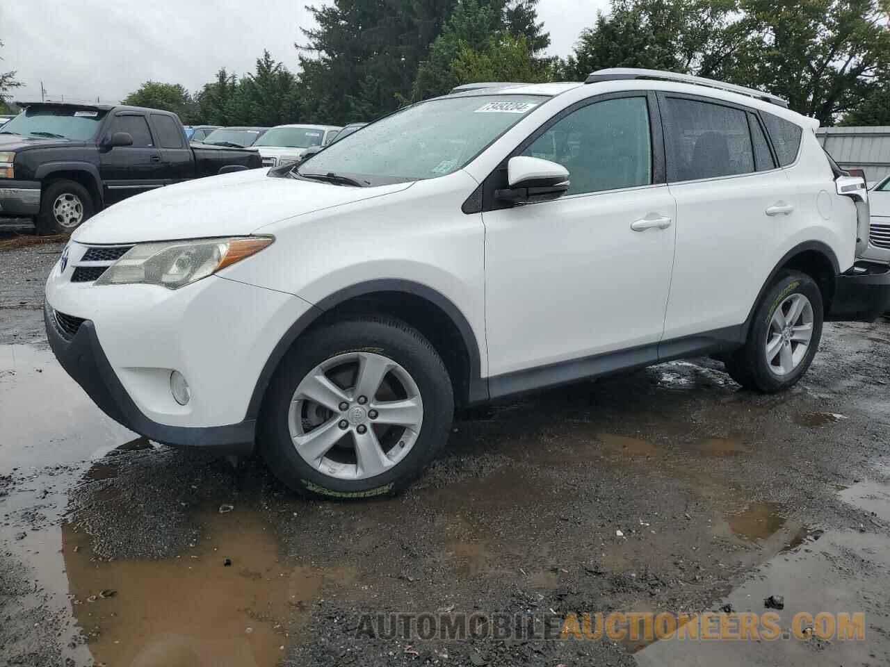 2T3RFREV8DW045591 TOYOTA RAV4 2013