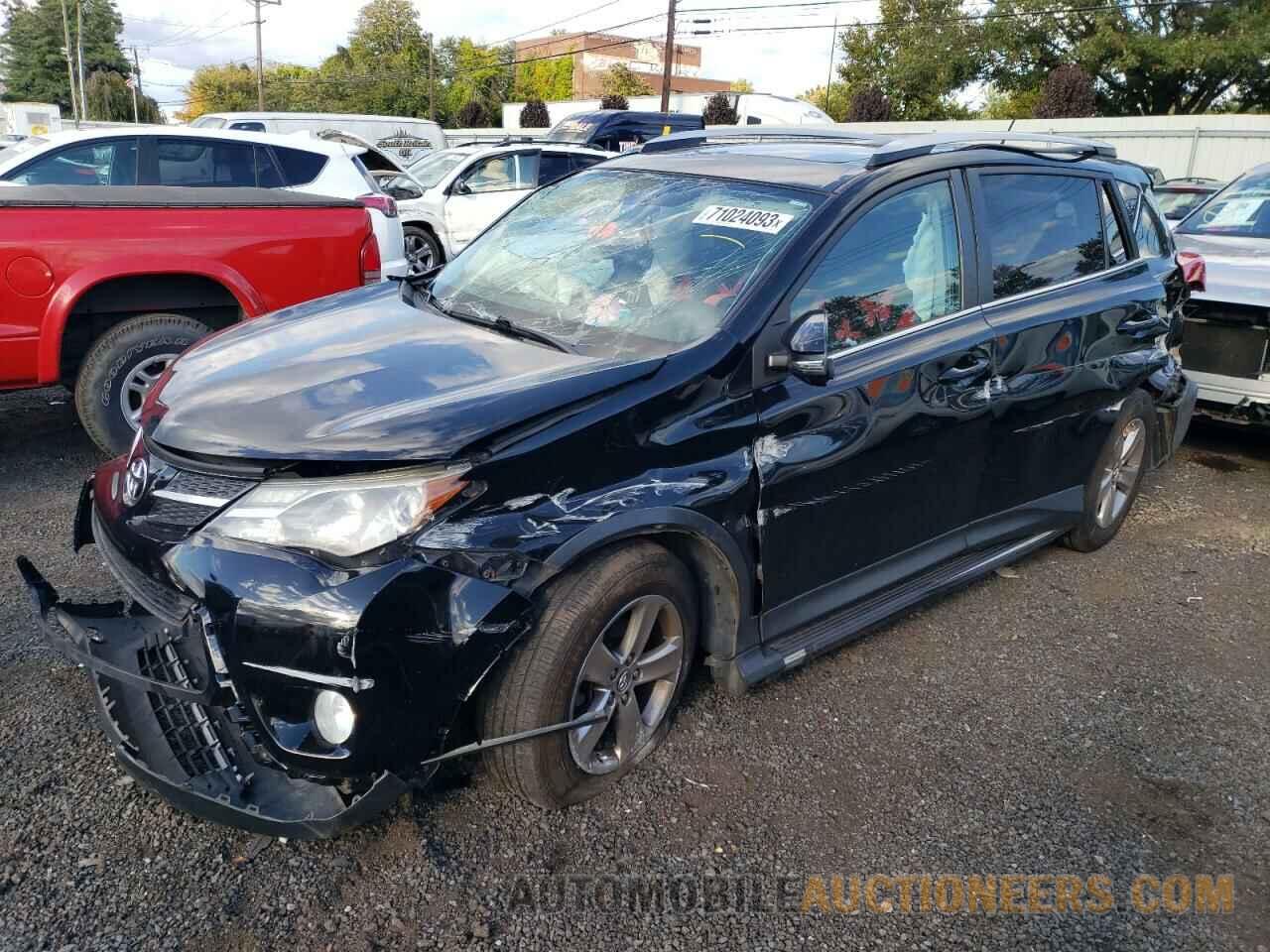 2T3RFREV8FW243106 TOYOTA RAV4 2015