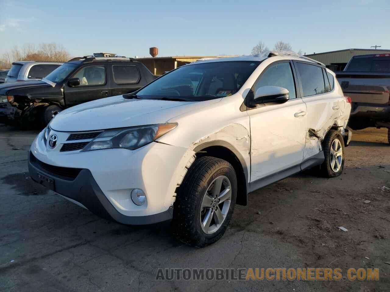 2T3RFREV8FW287087 TOYOTA RAV4 2015