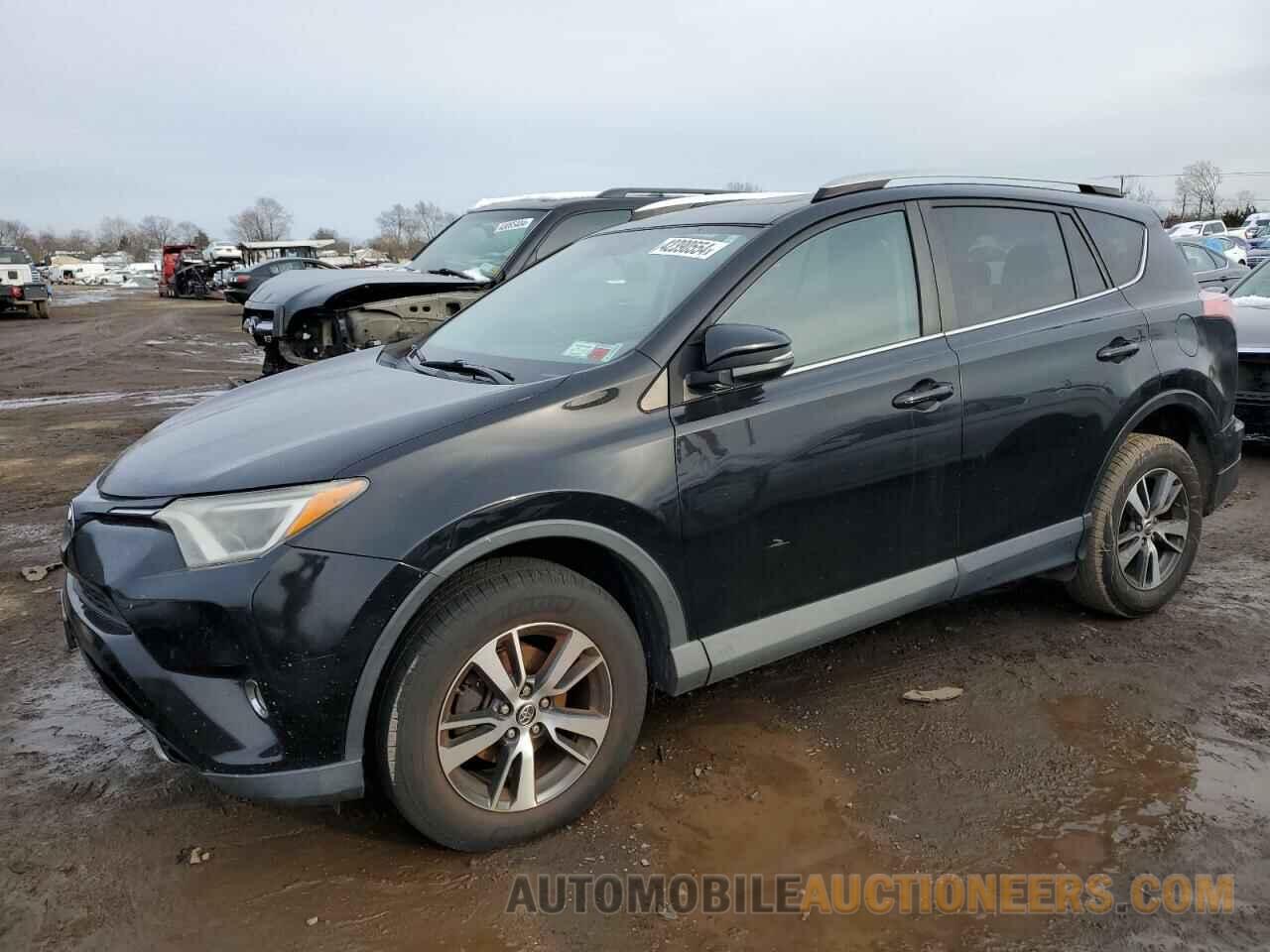 2T3RFREV8GW530978 TOYOTA RAV4 2016