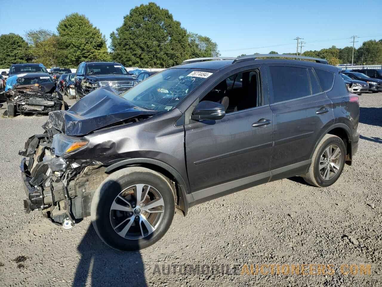 2T3RFREV8HW560161 TOYOTA RAV4 2017