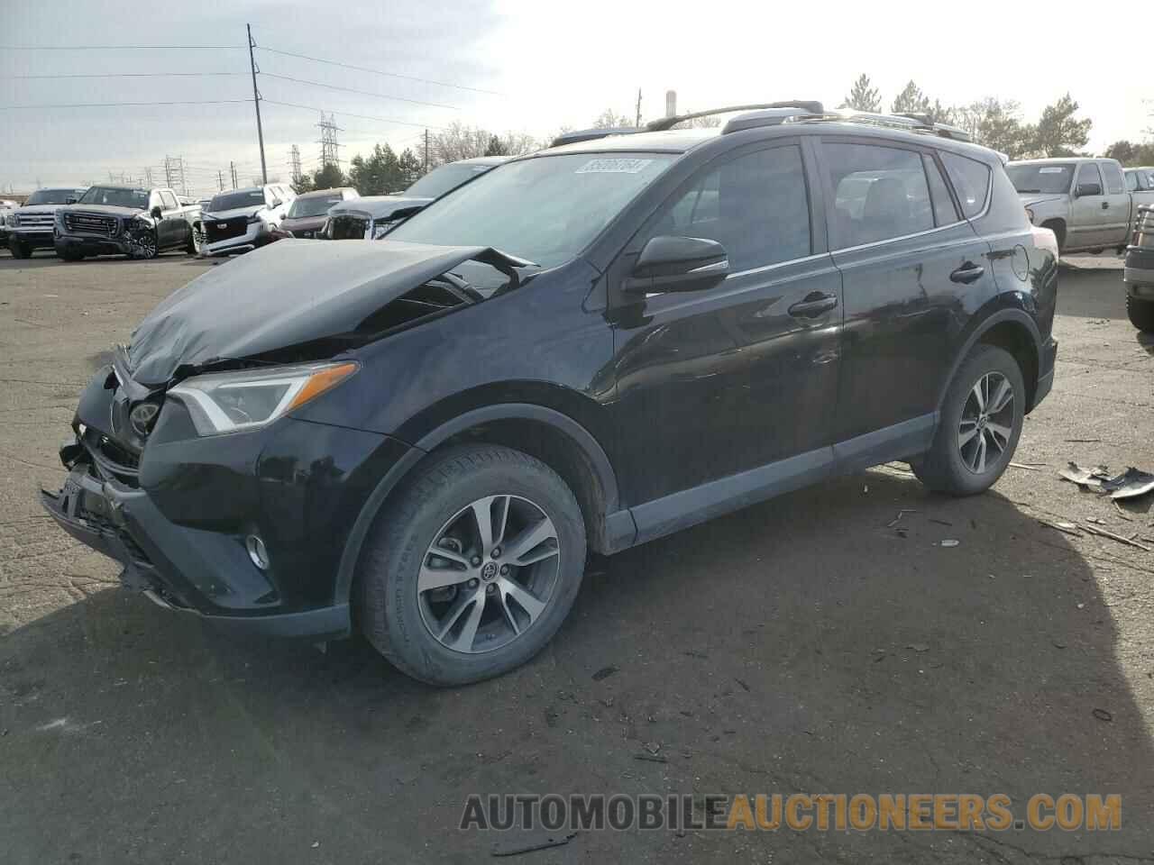 2T3RFREV8HW581916 TOYOTA RAV4 2017