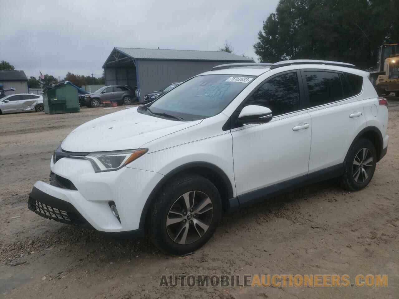 2T3RFREV8HW632198 TOYOTA RAV4 2017