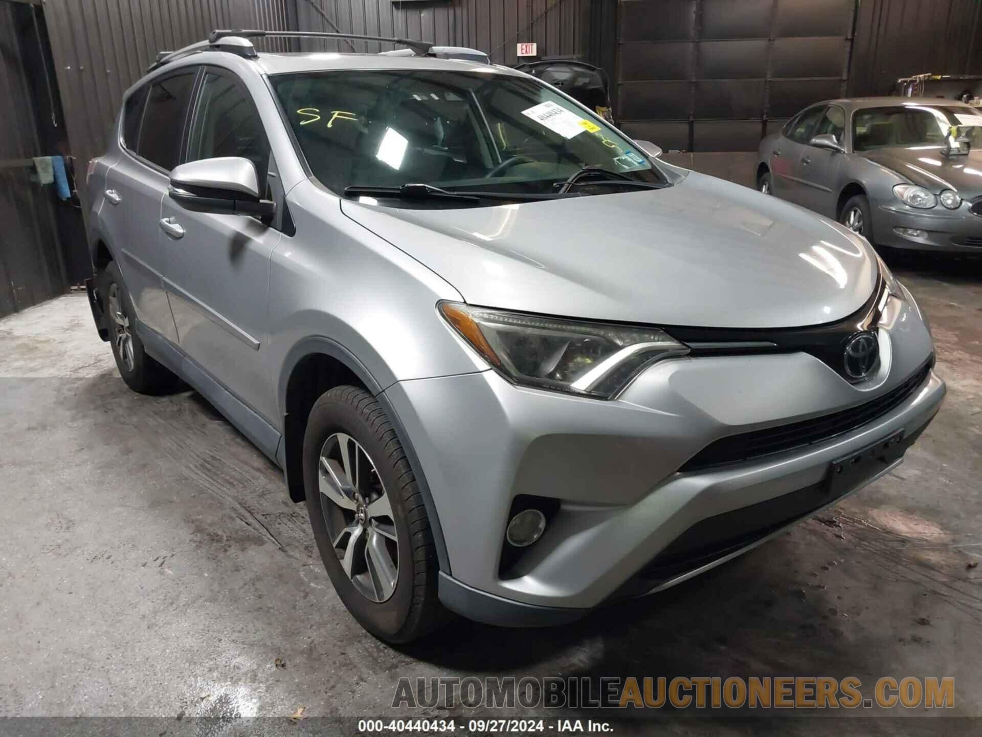 2T3RFREV8HWGS4198 TOYOTA RAV4 2017