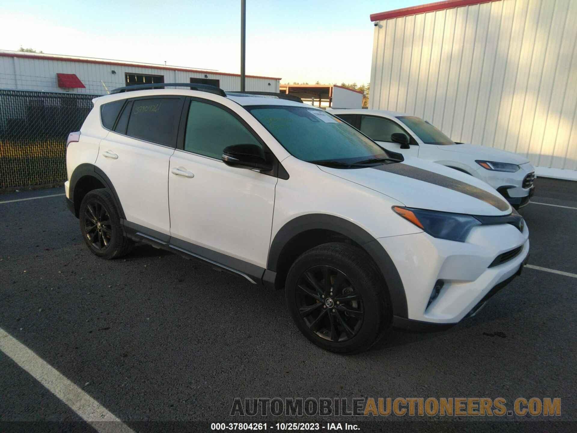 2T3RFREV8JW723221 TOYOTA RAV4 2018