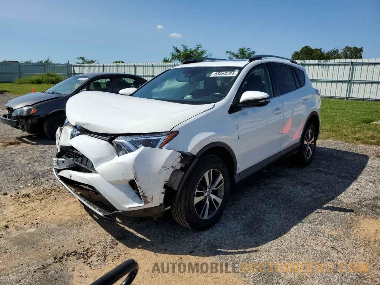 2T3RFREV8JW723686 TOYOTA RAV4 2018