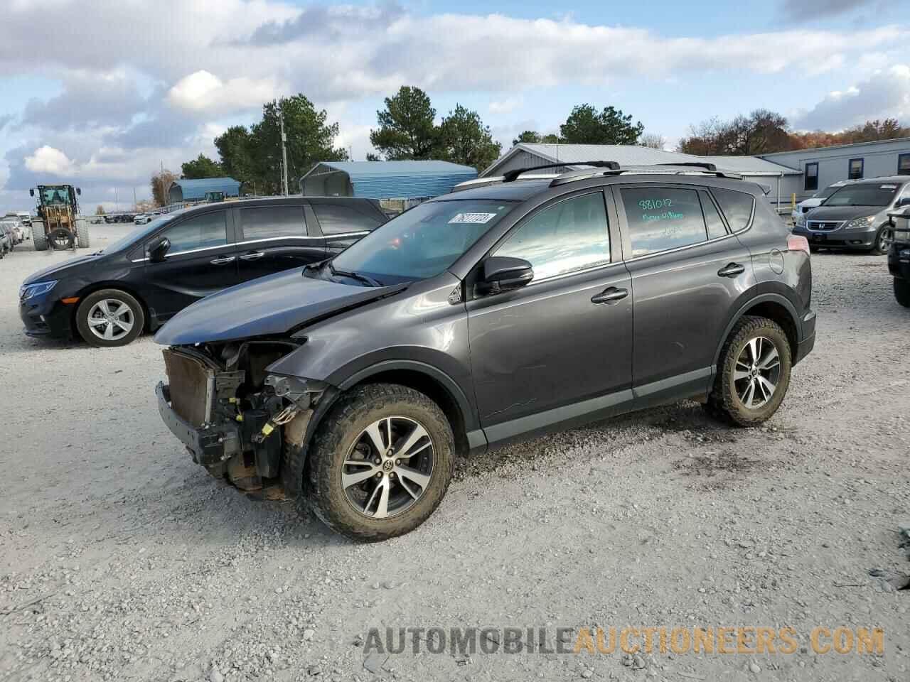 2T3RFREV8JW729164 TOYOTA RAV4 2018