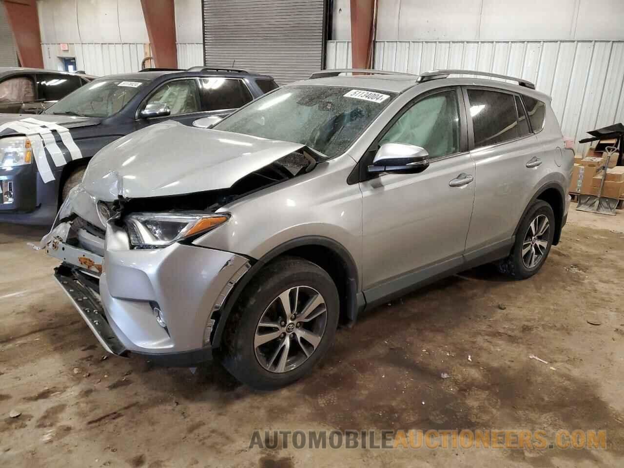 2T3RFREV8JW761886 TOYOTA RAV4 2018