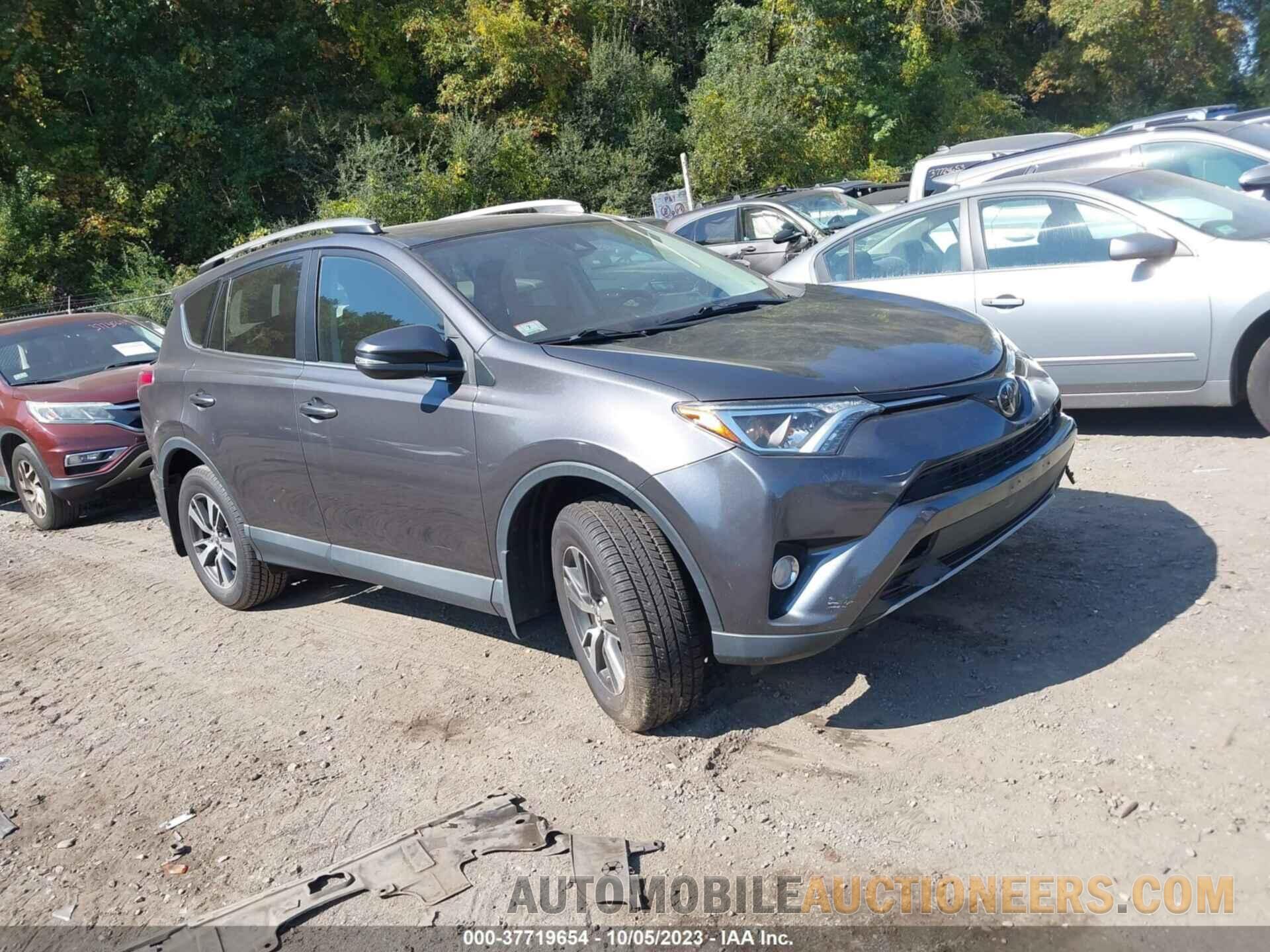 2T3RFREV8JW764660 TOYOTA RAV4 2018