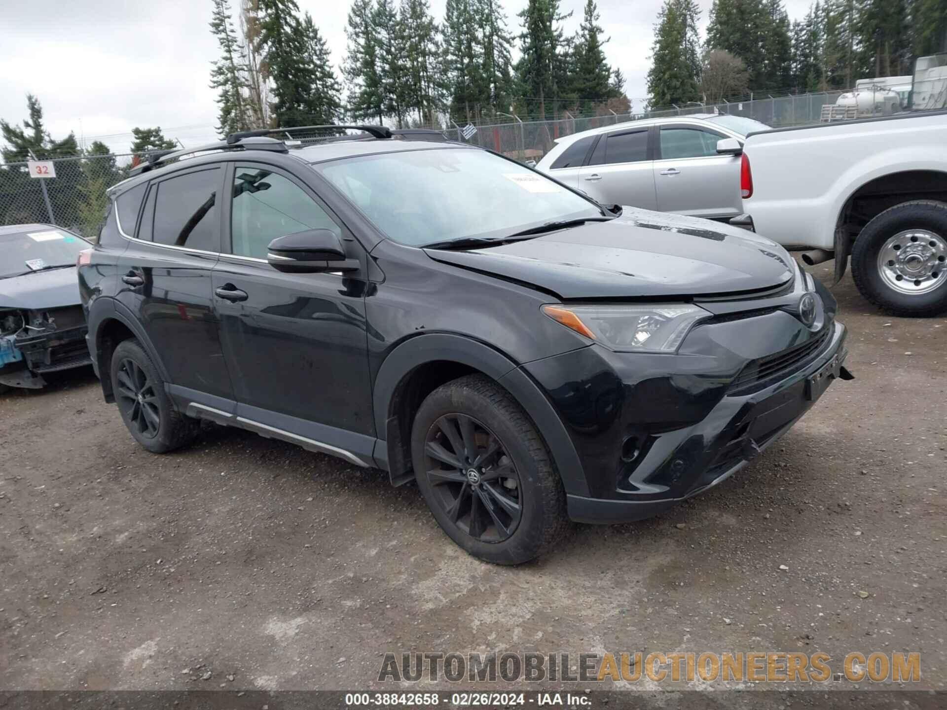 2T3RFREV8JW772418 TOYOTA RAV4 2018