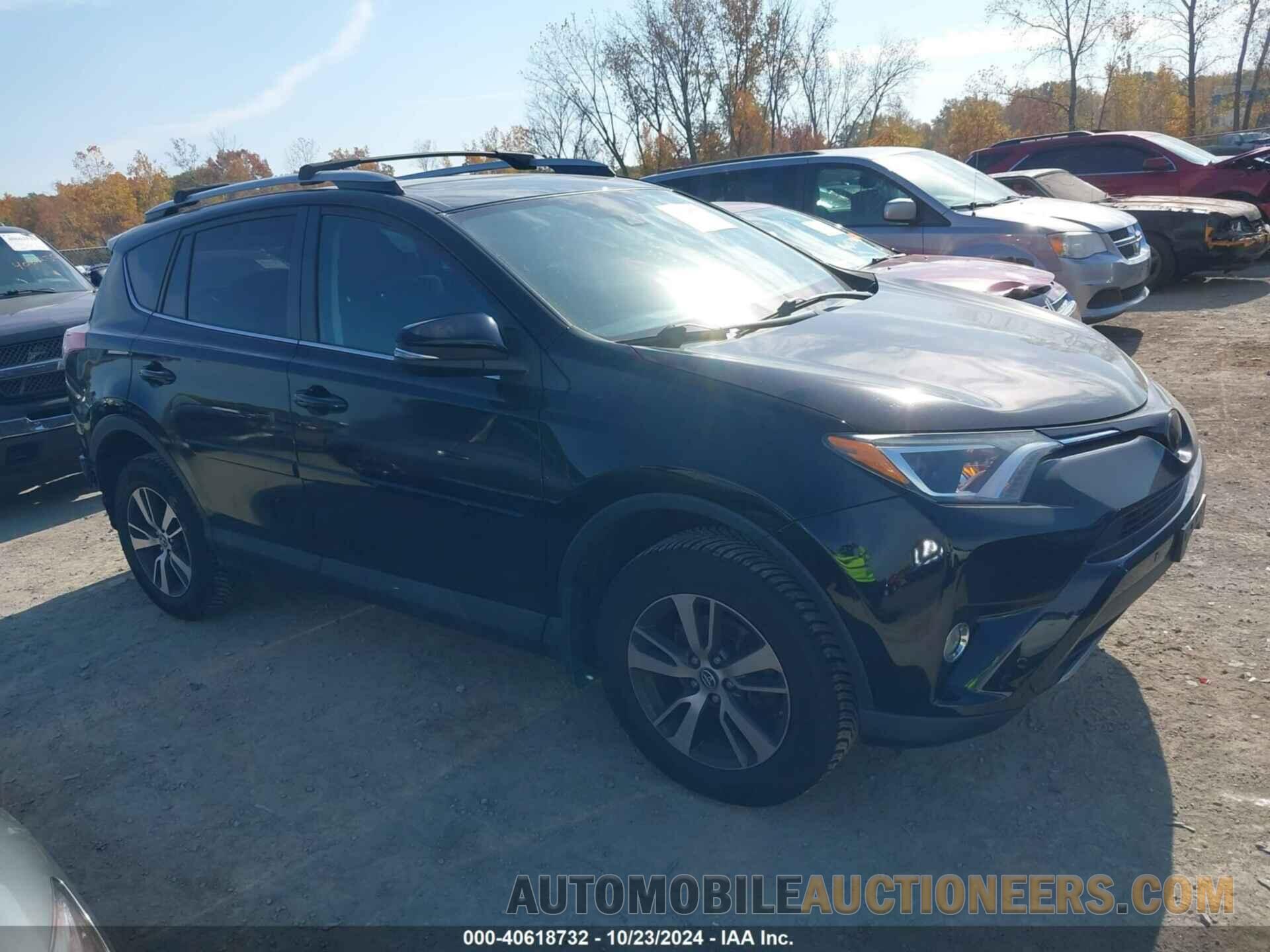 2T3RFREV8JW775383 TOYOTA RAV4 2018