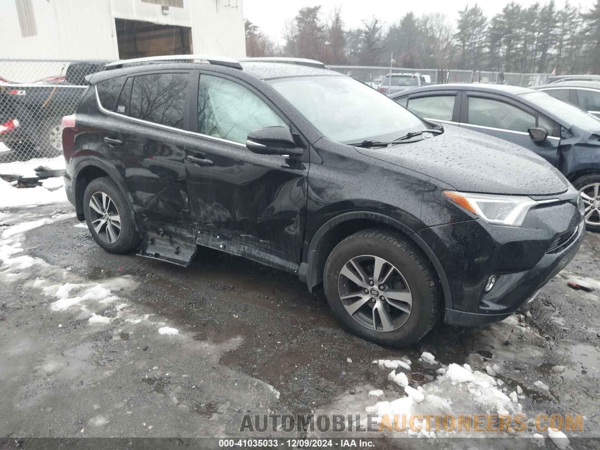 2T3RFREV8JW807023 TOYOTA RAV4 2018