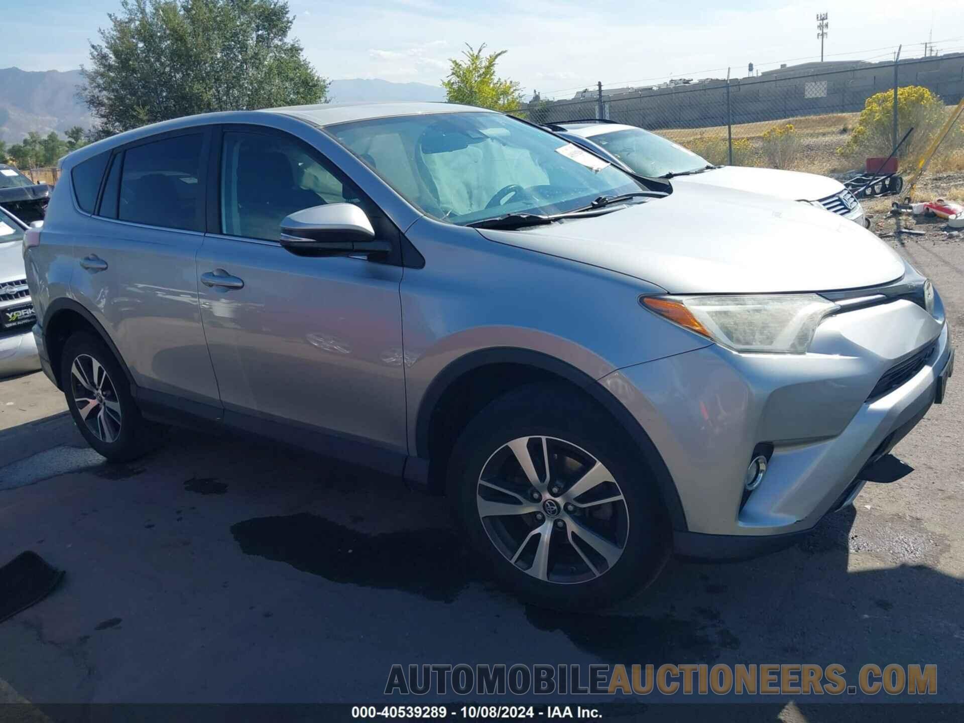 2T3RFREV8JW807989 TOYOTA RAV4 2018