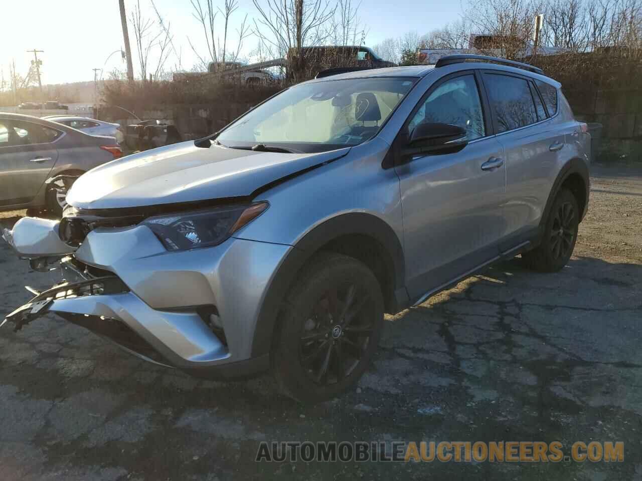 2T3RFREV8JW853533 TOYOTA RAV4 2018