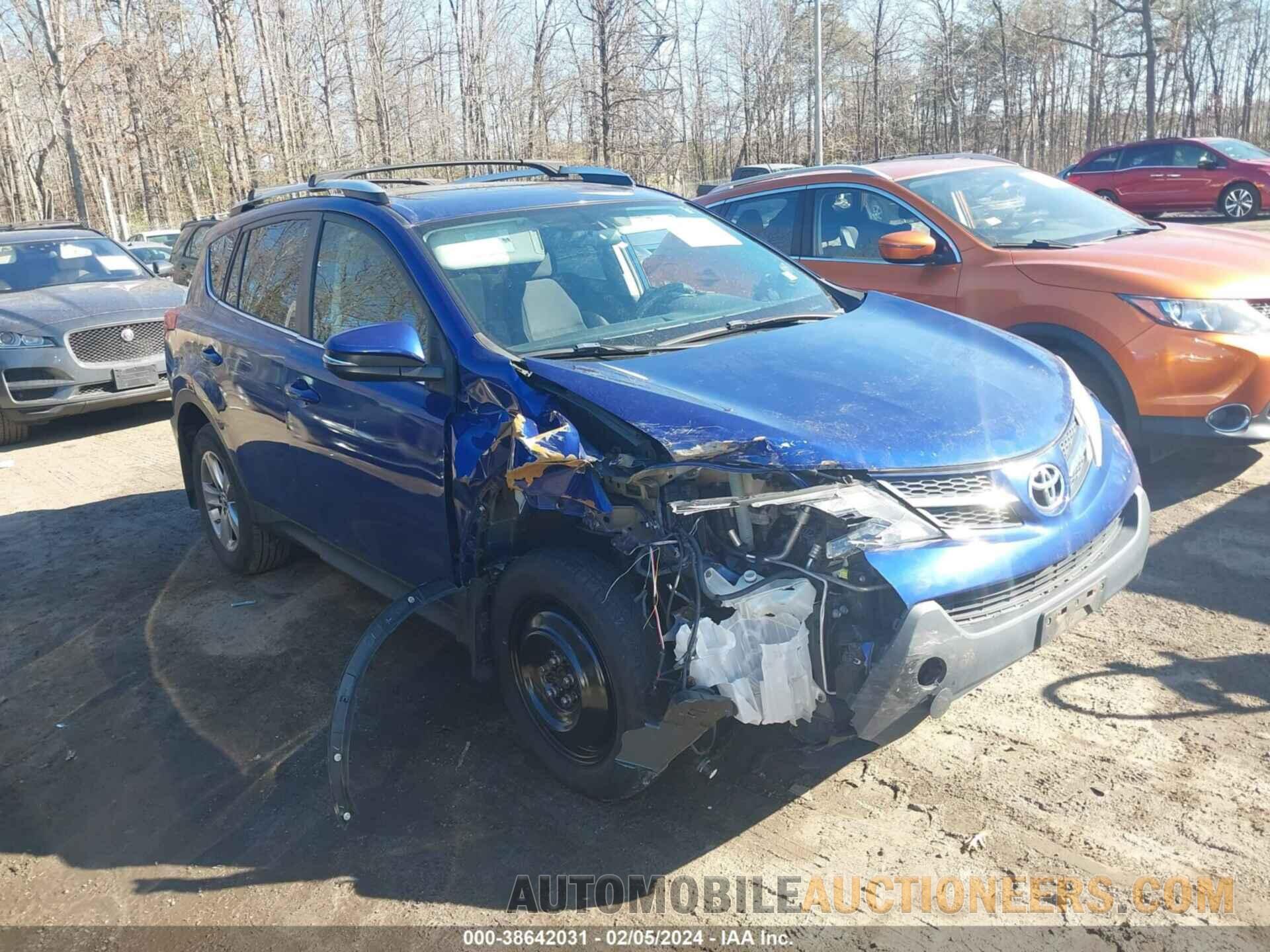 2T3RFREV9FW271545 TOYOTA RAV4 2015