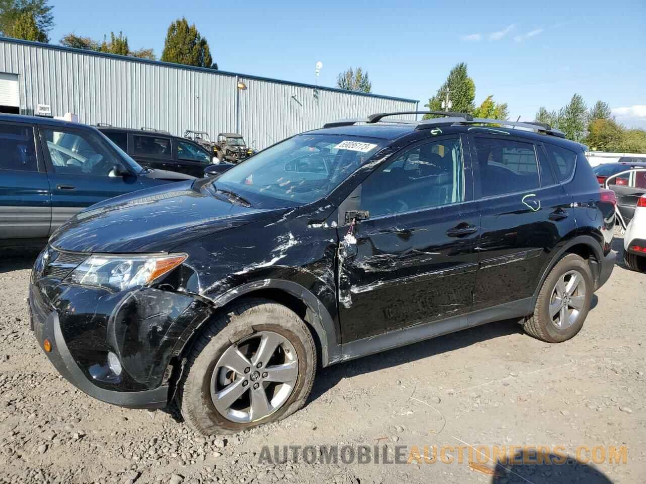 2T3RFREV9FW351945 TOYOTA RAV4 2015