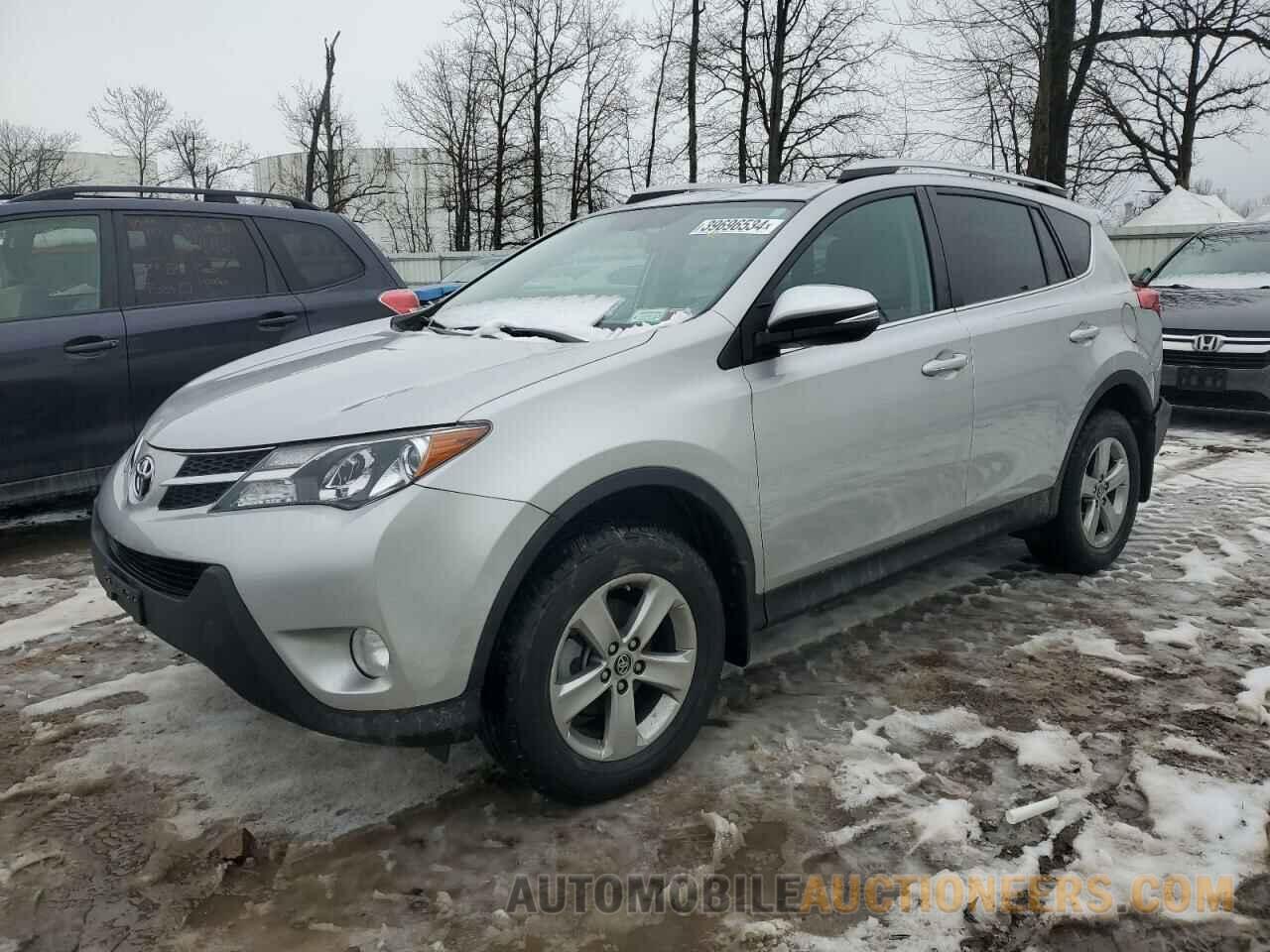 2T3RFREV9FW367272 TOYOTA RAV4 2015