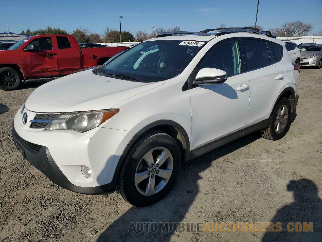 2T3RFREV9FW404465 TOYOTA RAV4 2015