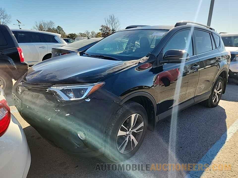 2T3RFREV9HW637586 Toyota RAV4 2017