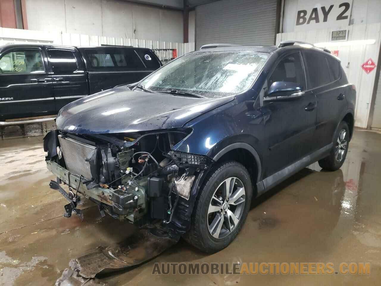 2T3RFREV9HW670555 TOYOTA RAV4 2017