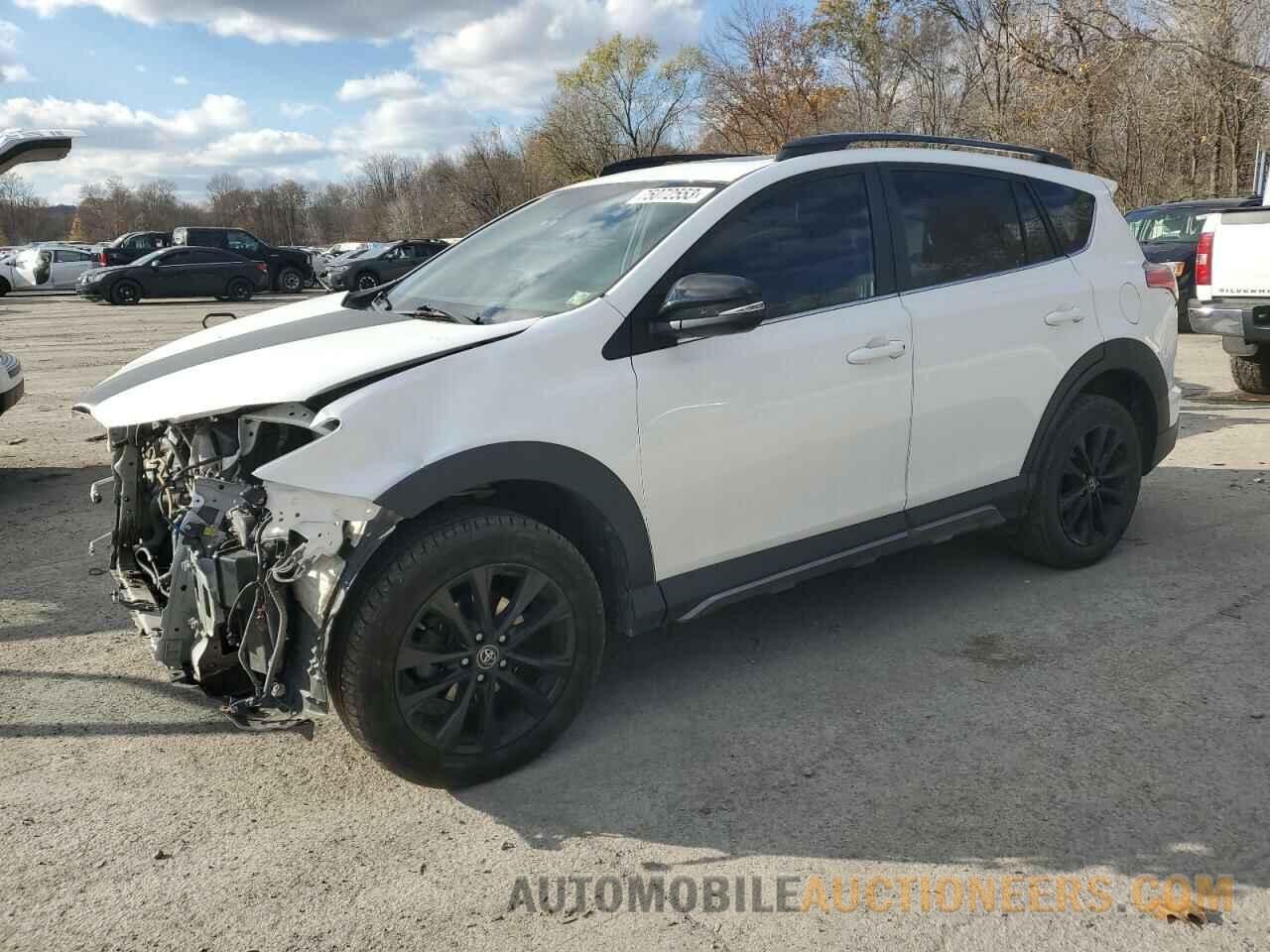 2T3RFREV9JW777627 TOYOTA RAV4 2018