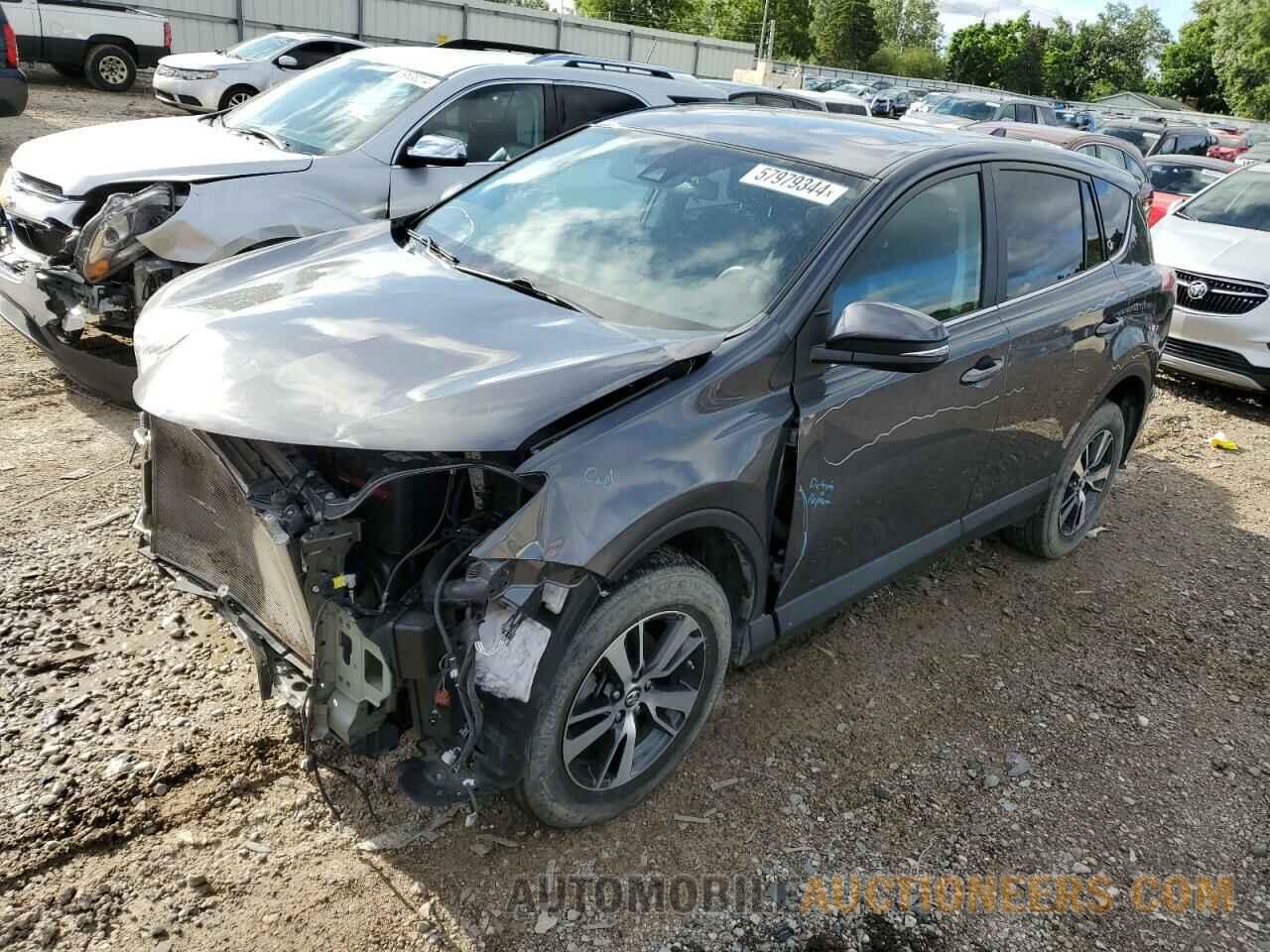 2T3RFREV9JW813638 TOYOTA RAV4 2018