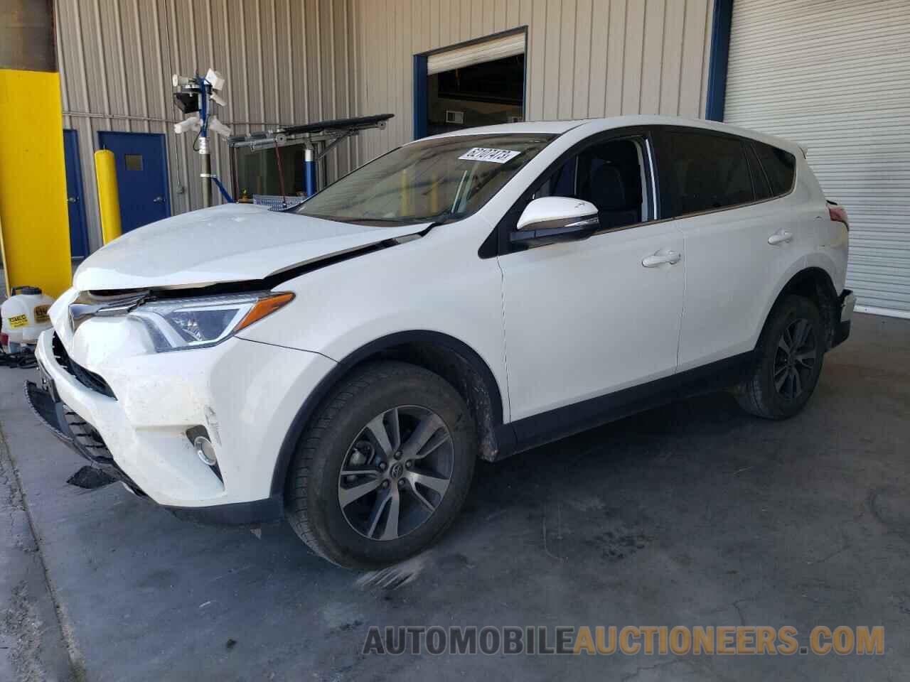 2T3RFREV9JW815227 TOYOTA RAV4 2018