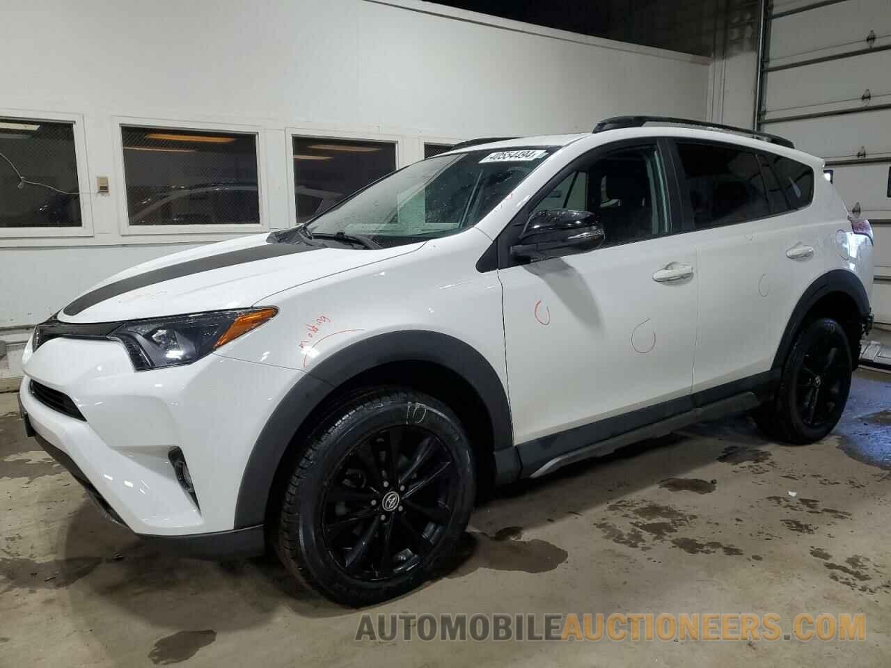 2T3RFREV9LW824669 TOYOTA RAV4 2018