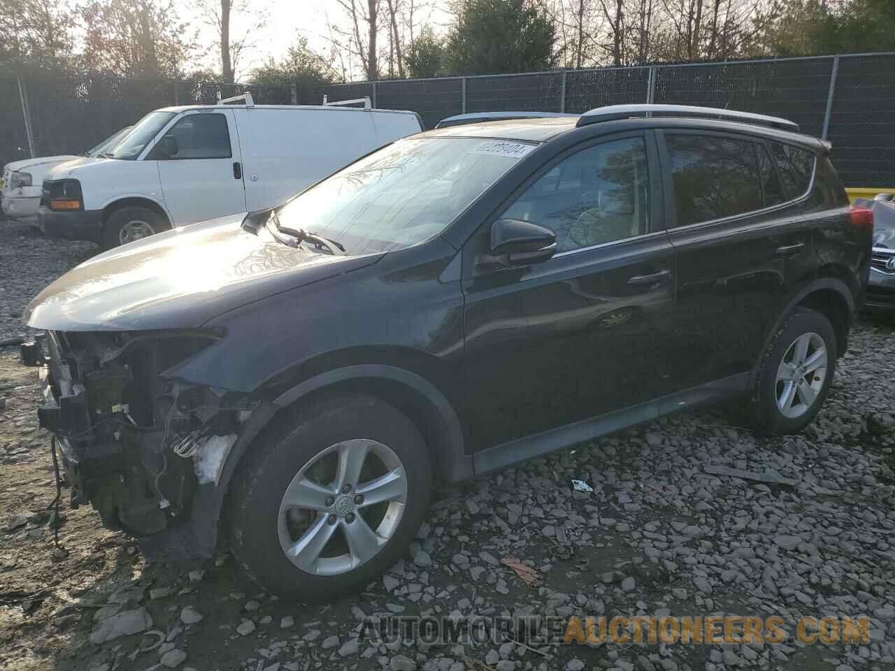 2T3RFREVXEW136802 TOYOTA RAV4 2014