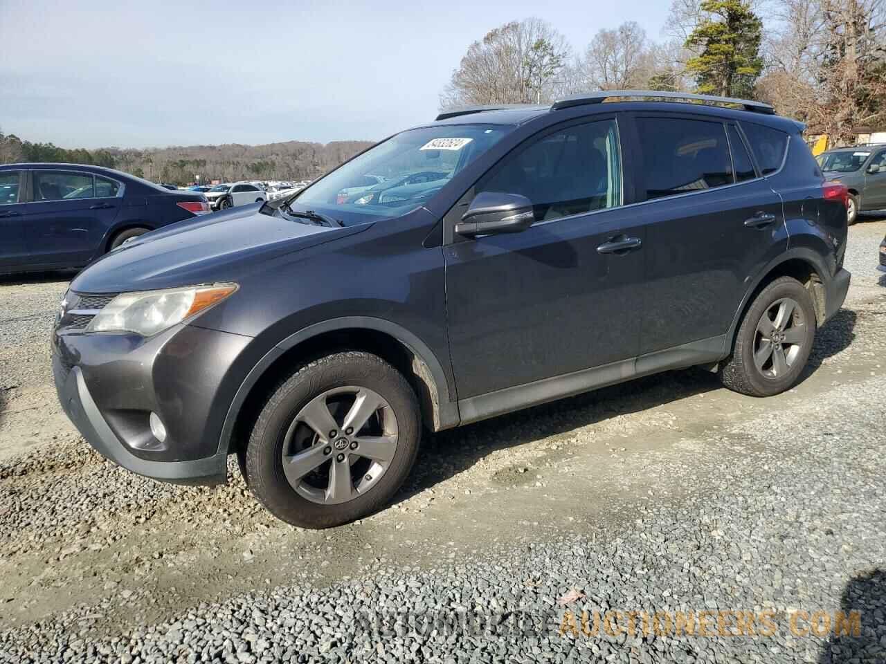 2T3RFREVXFW271618 TOYOTA RAV4 2015