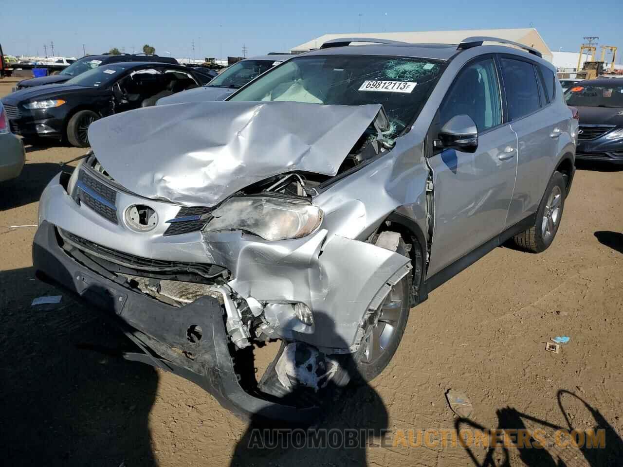 2T3RFREVXFW326780 TOYOTA RAV4 2015