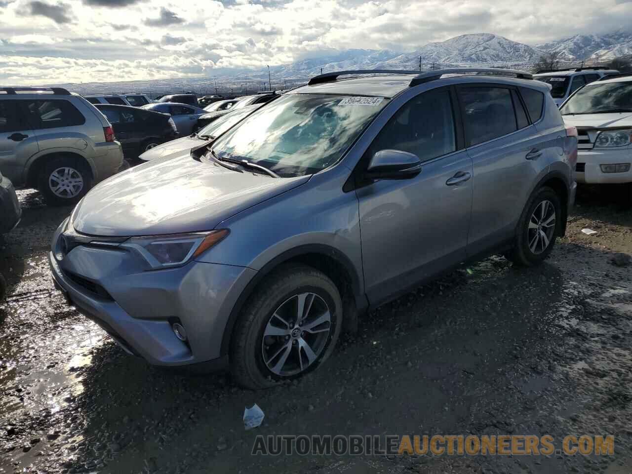 2T3RFREVXHW565054 TOYOTA RAV4 2017