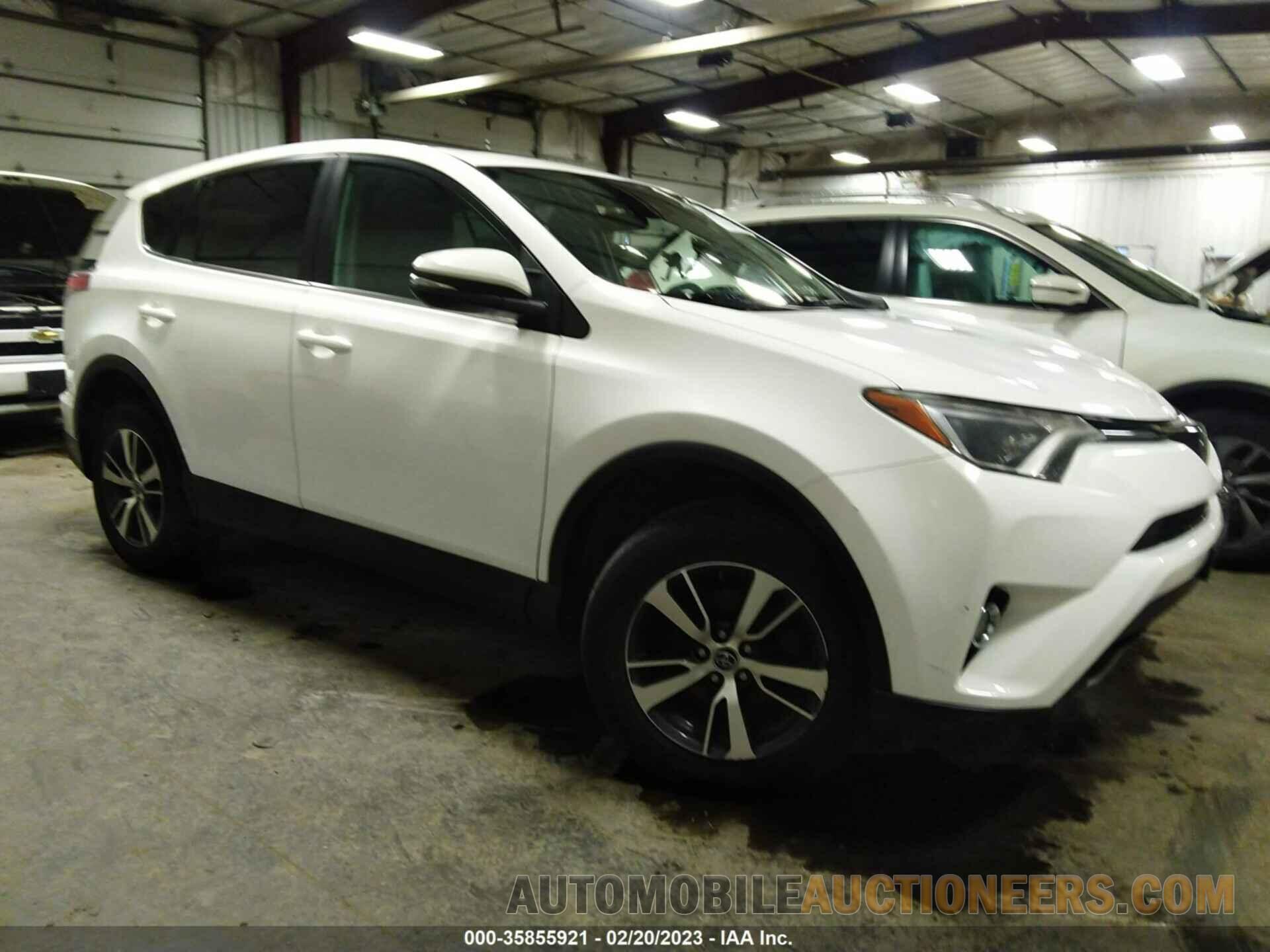 2T3RFREVXHW632977 TOYOTA RAV4 2017