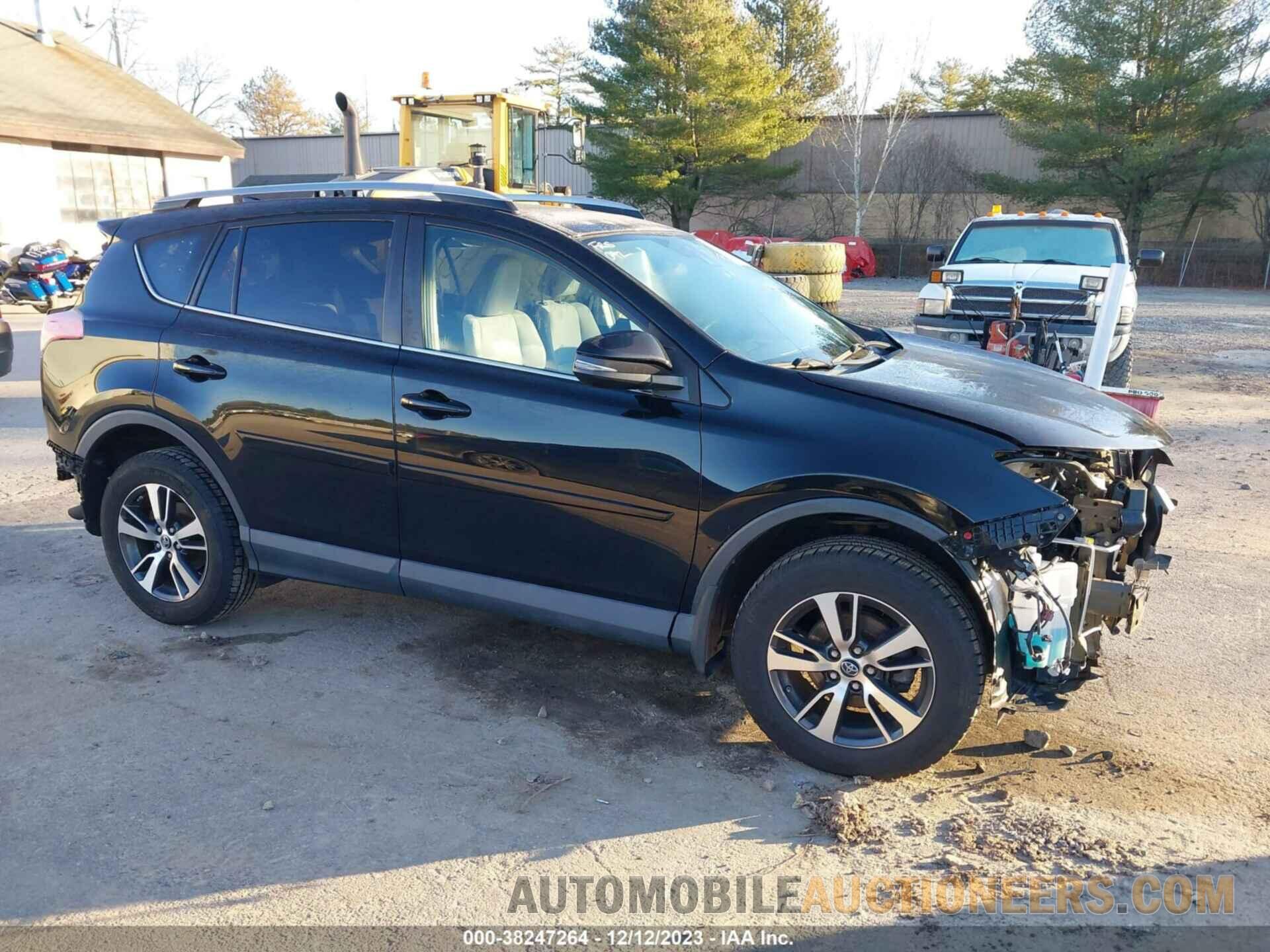 2T3RFREVXHW638763 TOYOTA RAV4 2017