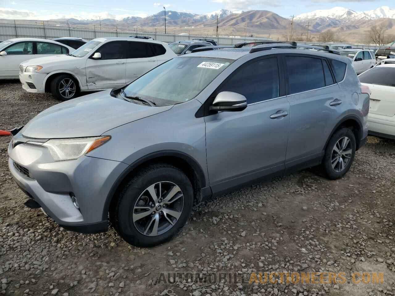 2T3RFREVXHW642859 TOYOTA RAV4 2017